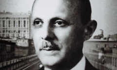 3. Ekstravagantni Gesnije